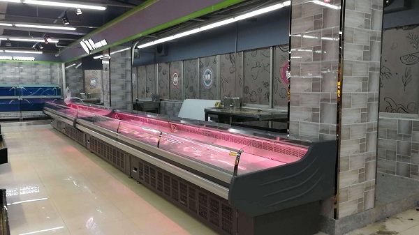 超市冷鲜肉柜实拍