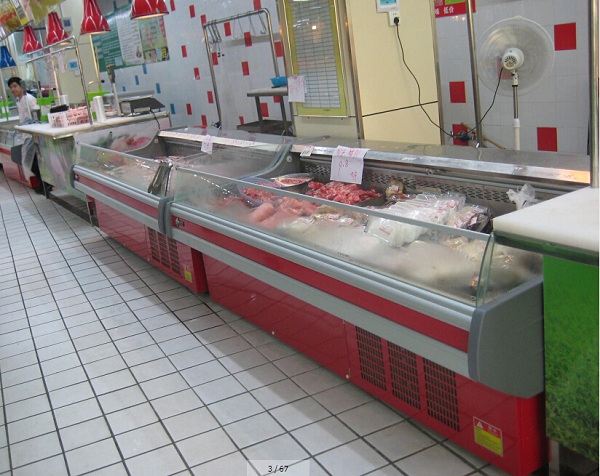 超市冷鲜肉柜实拍