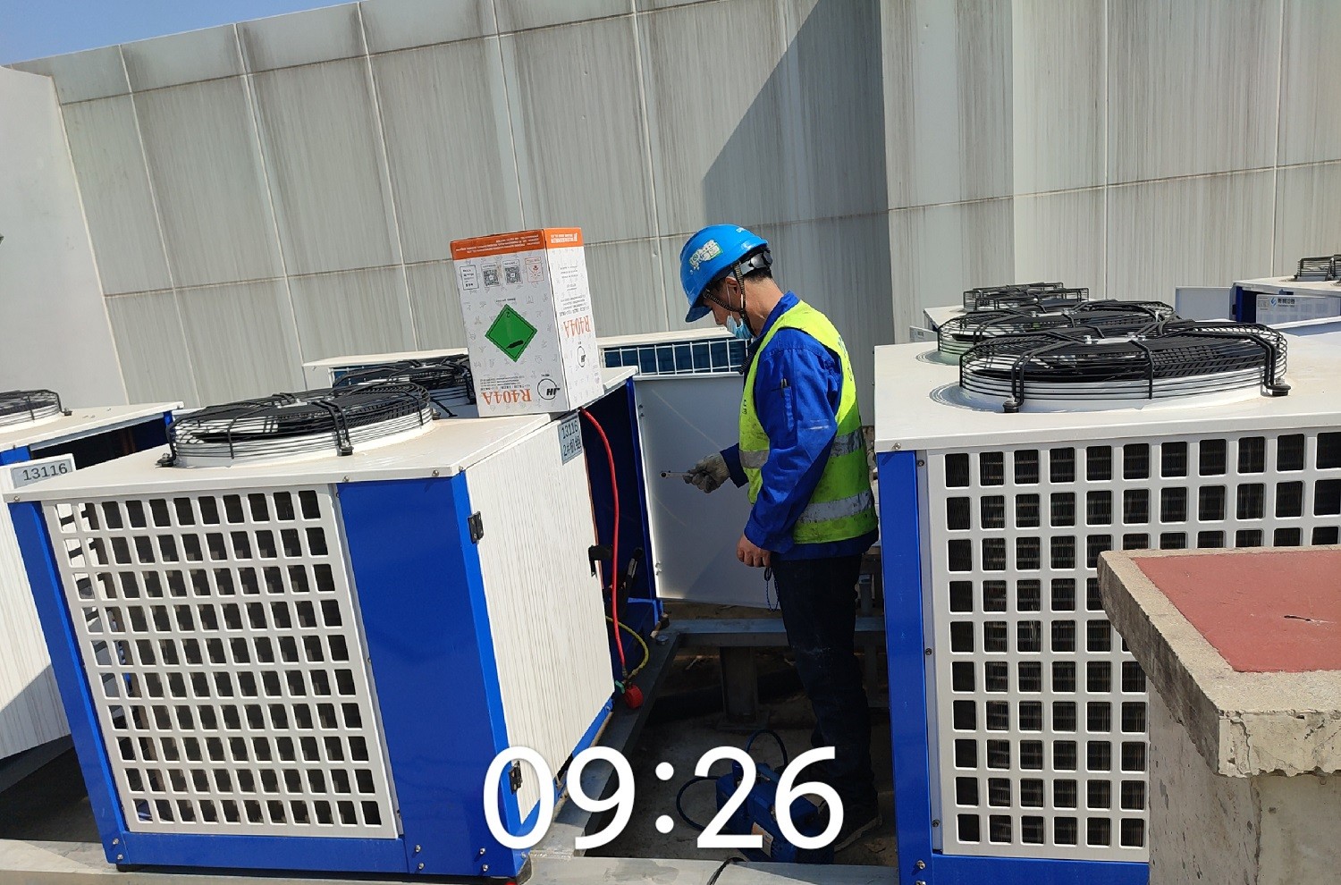 建造200立方米恒温库和冷冻库费用预估及方案分析